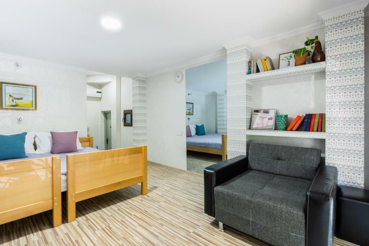 Hb Apartments Akhvelediani II Tbilisi Esterno foto